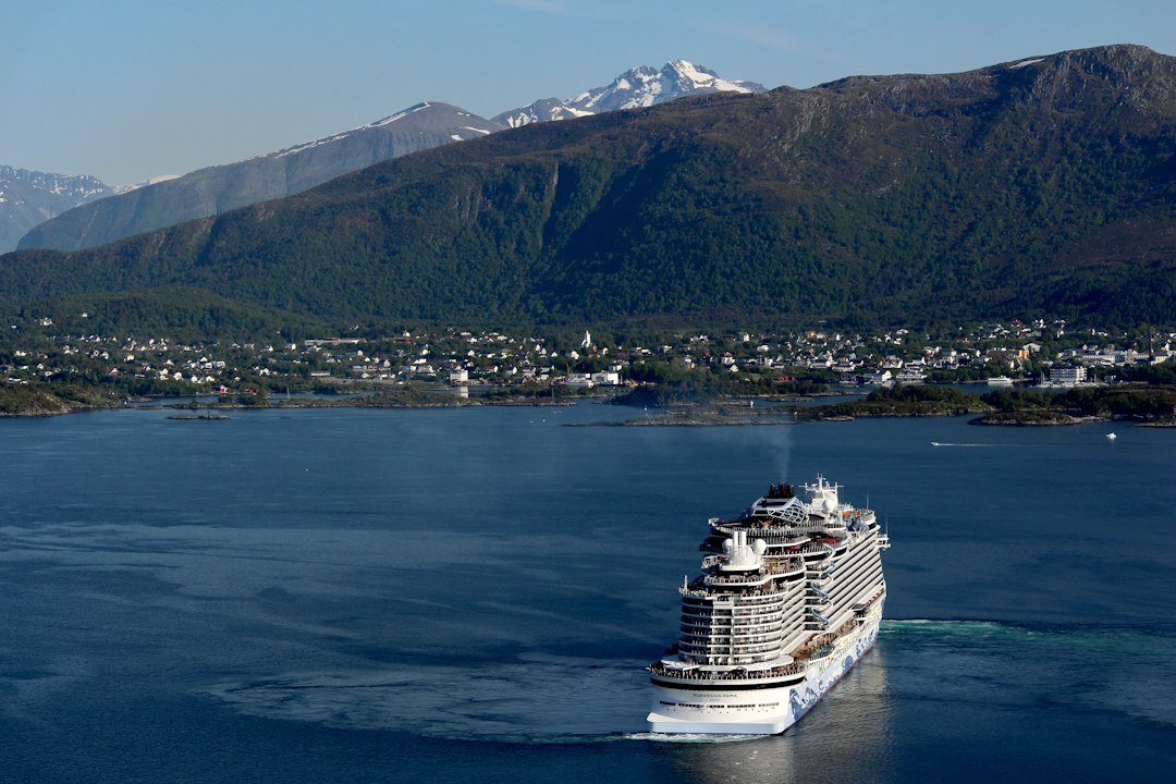 celebrity scenic travel spot